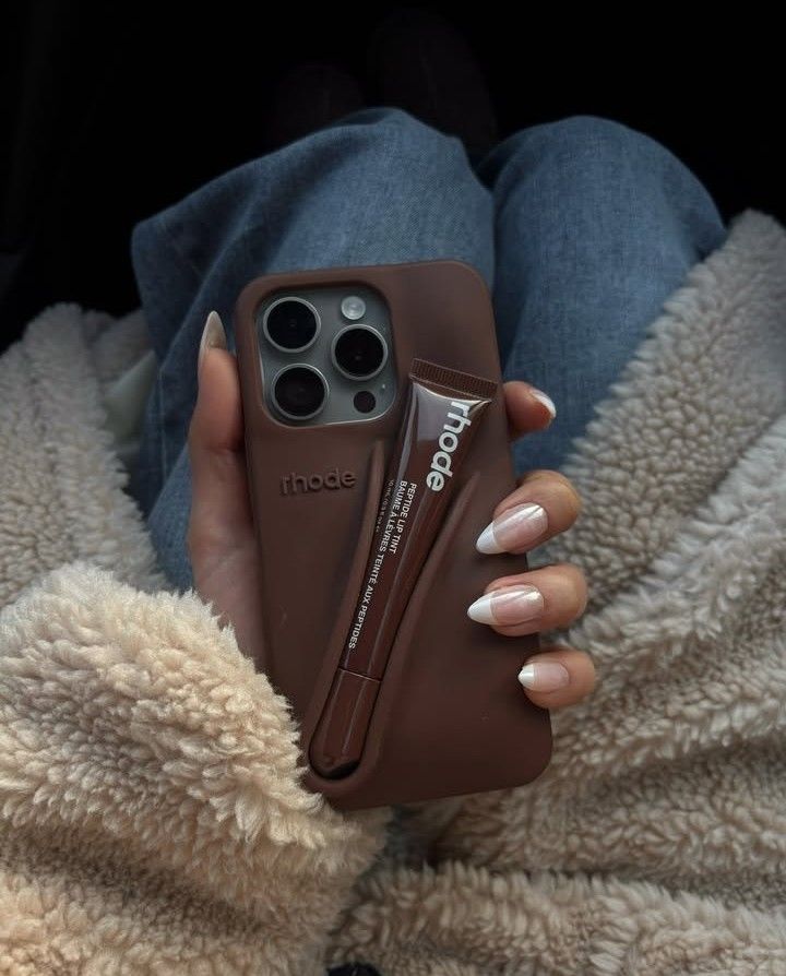 Rhode lip gloss + IPH 12 PRO Case Rose Cosmetics